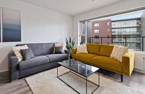 Selfoss Apartment | Selfoss Secret: Free parking - King bed - Netflix