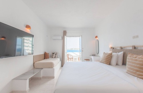 Pounta Hotel | Selina Paros