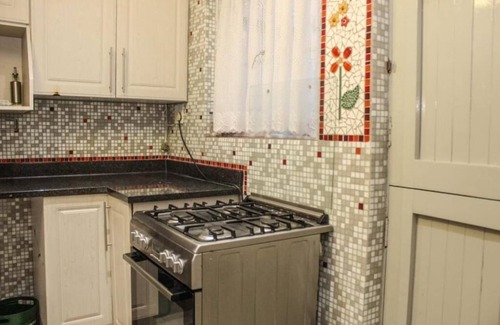 Flora Park House | Semeni Asante Guesthouse