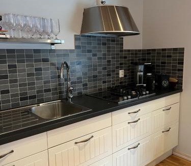 Soderkoping House | Semesterhus med spabad & bastu