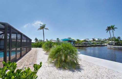 Mid Island House | Seminole Sanctuary by Sun Palace Vacations