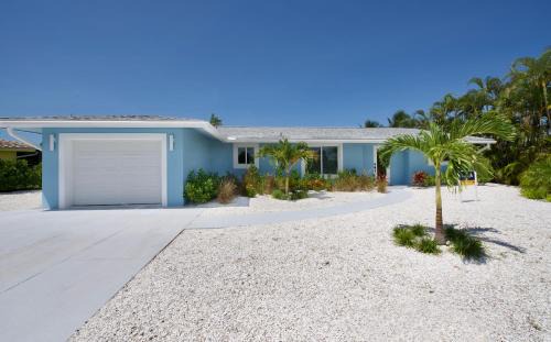 Mid Island House | Seminole Sanctuary by Sun Palace Vacations