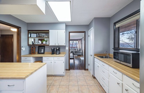 Valois House | Seneca Vista: rural lake home on Seneca lake, large yard, private lake access