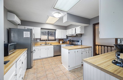 Valois House | Seneca Vista: rural lake home on Seneca lake, large yard, private lake access