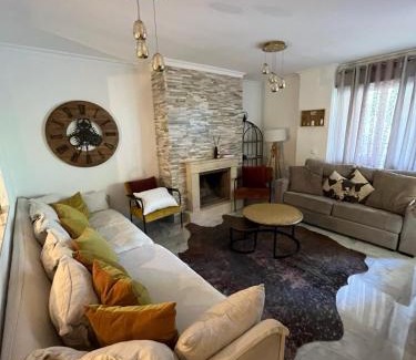 Nueva Andalucia Apartment | Senorio de Aloha duplex apartment