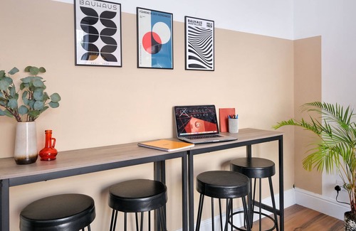 Aberdeen West End Apartment | Sensational West End Living with Bicocca Stays