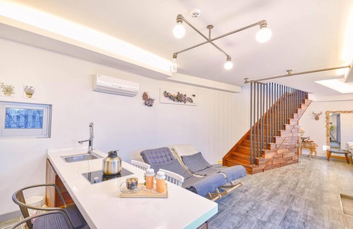 Jungmun House | Seogwipo Dawa Pool Villa Pension
