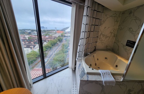 Seogwipo City Hotel | Seogwipo JS Hotel