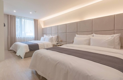Busanjin Hotel | SeoMyeon Denvasta Central Hotel