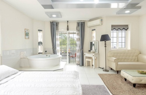Suwon House | Seonjaedo Secret spa Pension