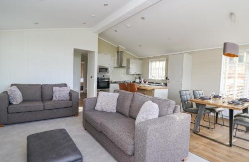 Builth Wells House | Seren Lodge