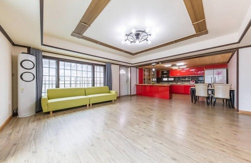 Deokhyeon House | Serence Pension