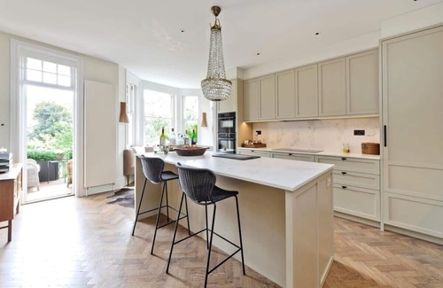 Southfield Apartment | Serene 2 Bed Apartment, Chiswick