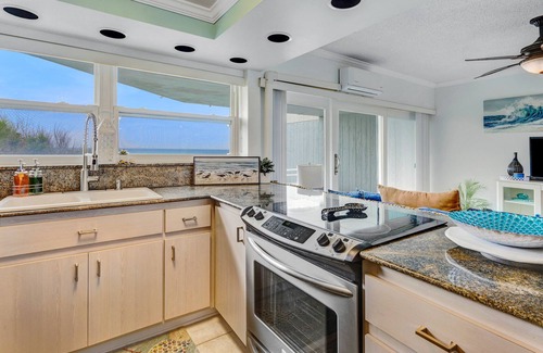 Melbourne Beach Condo | Serene Beachfront Oasis with Private Beach Access!