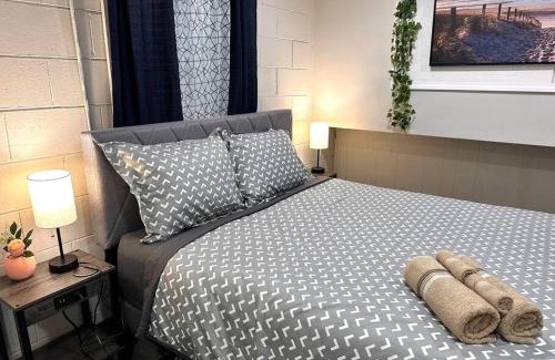 Indianapolis Apartment | Serene Cityscape Sanctuary Close to Downtown Indianapolis - Unit #5