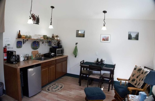 Hyde Park Cabin | Serene Country Cabins 1 In the heart of Vermont