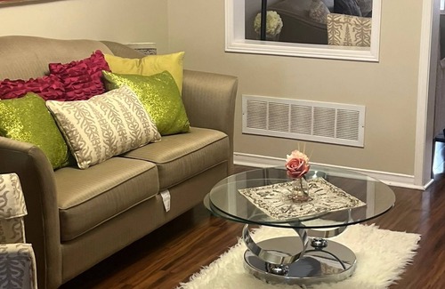 Georgetown House | Serene Georgetown Sanctuary: Your Cozy Retreat Awaits.