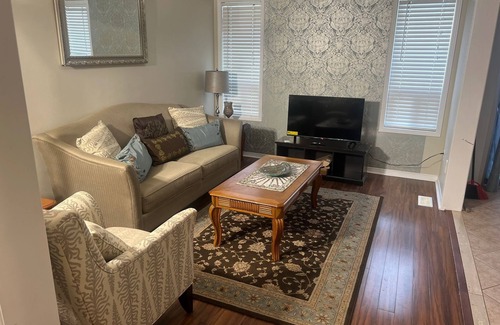 Georgetown House | Serene Georgetown Sanctuary: Your Cozy Retreat Awaits.