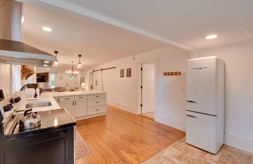 Greenville - Spartanburg Cottage | Serene Greenville Cottage: 6 Mi to Paris Mtn!