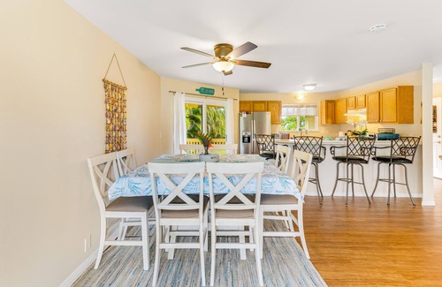 Keaau House | Serene home near beaches with a covered lanai, beach gear, and W/D