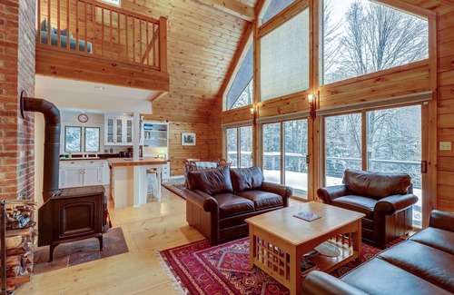 Eastern Vermont Cabin | Serene luxury cabin with WiFi, private hot tub, wood stove & deck