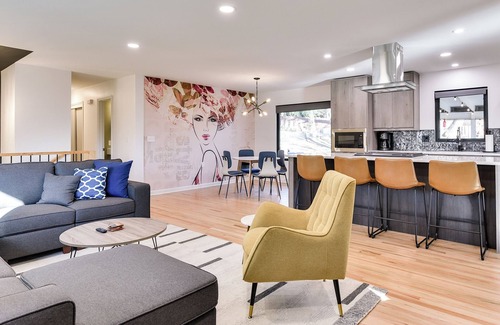 South Central Omaha House | Serene Mid-Century Modern Escape