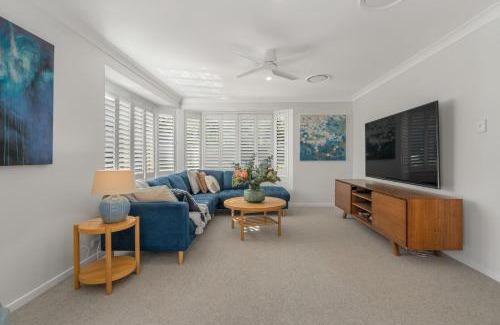 Culburra Beach House | Serene Pet Friendly with Swimming Pool