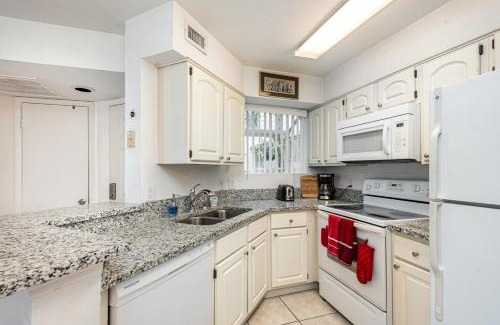 Ocean Side Village Apartment | Serene Pondside Getaway - BC10
