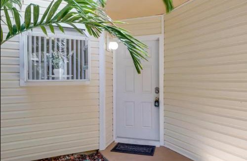Ocean Side Village Apartment | Serene Pondside Getaway - BC10