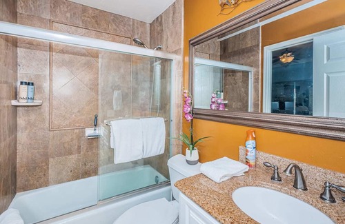 Poway Condo | Serene Poway Condo Getaway with Pool & Spa!