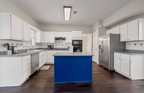 Alpharetta House | Serene Retreat on Cannonero Dr #41937