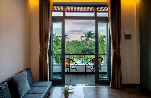 Cam Chau Hotel | Serene River Villa