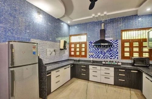 Bedla Villa | Serene Sands by Ebony Stays – Peaceful Udaipur Retreat with Hill Views