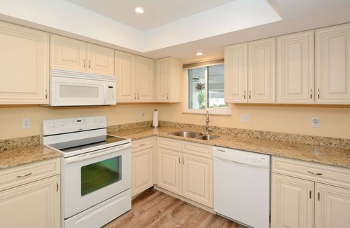 Glen Oaks Villa | Serene Sarasota Florida Getaway