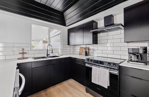 Security Acres House | Serene & Stylish Townhouse in Scottsdale, 3bd/3bth