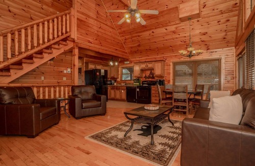 Hemlock Hills Cabin | Serene Surroundings, Soothing Soaks & Fireside Sips Near the Crafts Community - Queen's Log Cabin