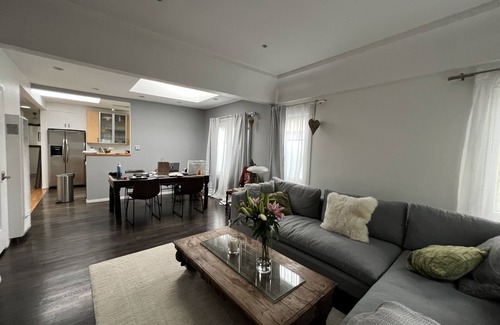 Ocean Park Apartment | Serene Venice Retreat