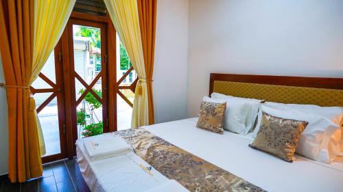 Seeduwa - Katunayake Hotel | Serene Villa Airport Transit