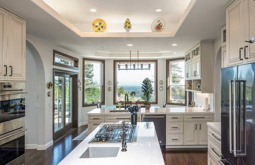 Larkfield-Wikiup Villa | Serenissima Terrace-Hilltop Luxury Home with Serene Gardens and Panoramic Views