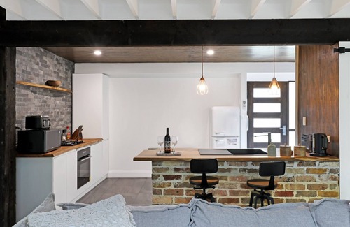 St. Georges Basin House | Serenity 222 The Estate - Sleeps 20 located in Jervis Bay!