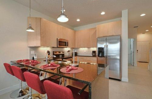 Four Corners House | Serenity 3 Bedroom Vacation Home 1523