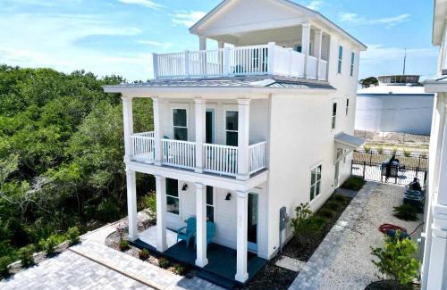 St. George Island House | Serenity by the Sea II St George Island Pool Home