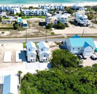 St. George Island House | Serenity by the Sea II St George Island Pool Home
