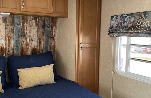 Stanhope House | “Serenity place” RV 35ft, 2 bedroom, quiet, close to the beach