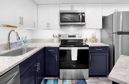Orange Beach Condo | Serenity Sands Oasis, where you leave your troubles behind and good times ahead.