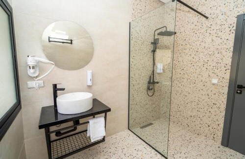 Branes Apartment | serenity Stays-Luxury Suites & Appart 8