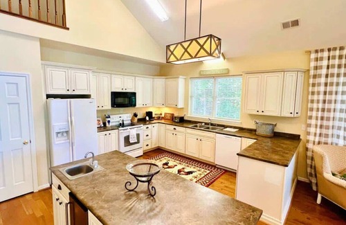 Prosperity House | Serenity View Lakeside Retreat on Lake Murray, SC