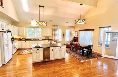 Prosperity House | Serenity View Lakeside Retreat on Lake Murray, SC