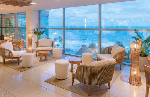 Via Costeira Hotel | SERHS Experience Suites