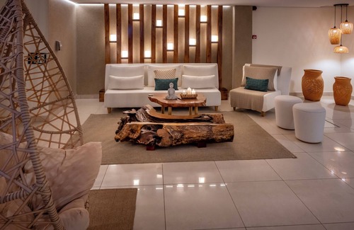 Via Costeira Hotel | SERHS Experience Suites